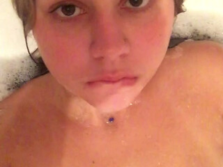 Julia Red Onlyfans shy kittens jerking shaved cunt