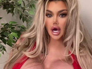 Candy Charms Onlyfans took off her dress