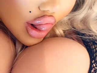 Candy Charms Onlyfans A couple of blondes