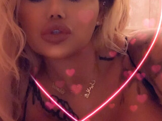 Candy Charms Onlyfans perfect swell caresses sex lips