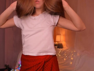 milli_way Pretty brunette