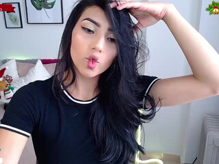 mmia ardent slut licks dildo