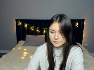 ev1love charming ladies lend themselves to lust