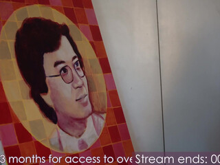 alizezaide busty maiden posing in stockings