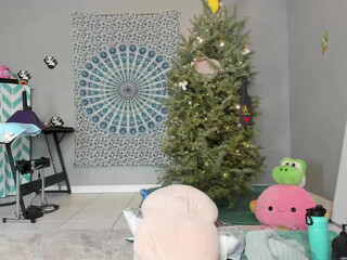 syndica Chubby blonde