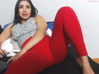 rosalie__ sultry slut fucks her pussy