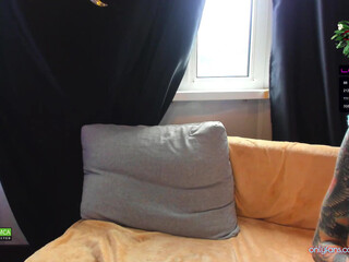 psyheya cute passion sucks cock