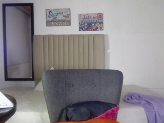 atenea_klett Juicy brunette fucks both holes hard