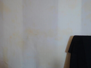 sweat_mia shy slut with a nice ass fucks pussy