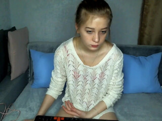 kiirahey attractive slut caresses shaved cunt