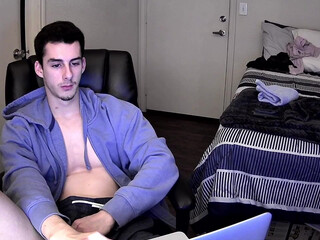 b1ggbradd naughty  girl  shows big tits