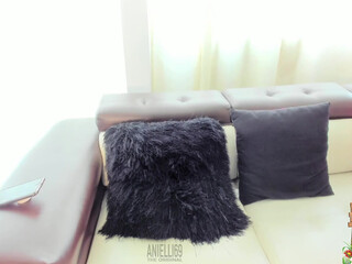 anielli69  private  with a toy