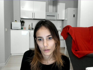 alia_me masturbating with a tampon in pussy