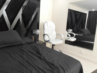 ana_lane_ naughty slut posing in lingerie