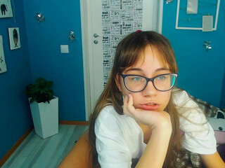 agnes_sindi Black haired curva