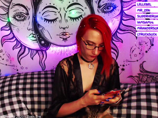 jessica_dh feminine female with big boobs enjoys sex toy