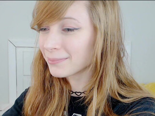 jessica exquisite bitch jerking off her cunt