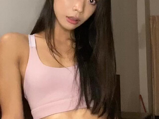 Fembabyth 28 Stunning brunette