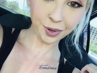 [OnlyFans] janafox  gorgeous babe took off her panties and bra