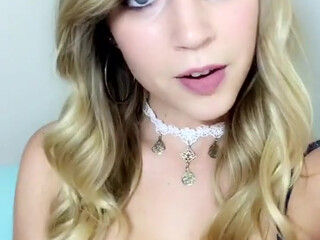 Zoey Taylor OnlyFans blissful ladies lick shaved cunt