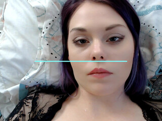 Sky_Sometimes Fishnet brunette