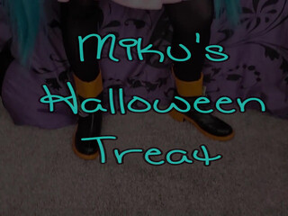 Cherry_Fae Charming brat