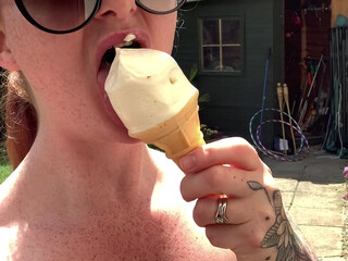 zaradurose onlyfans Crazy doll