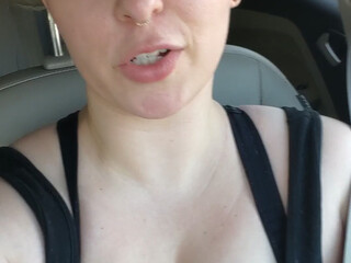 qtsnack onlyfans dressing/undressing