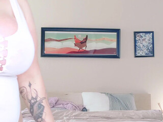 qtsnack onlyfans lustful women are jerking their pussies with sex toys