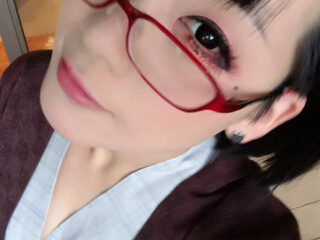 eri_kitami experienced trash cram hand in both their holes