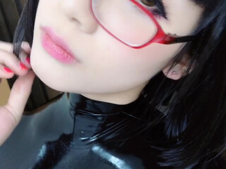 eri_kitami juicy mom shakes her ass