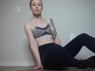 Mystie_mae Crazy blonde