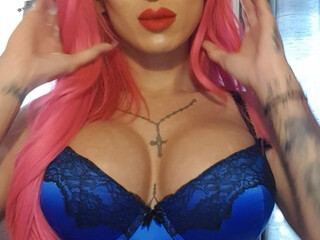 Mia Maffia Onlyfans shrew pussy demonstrates big tits