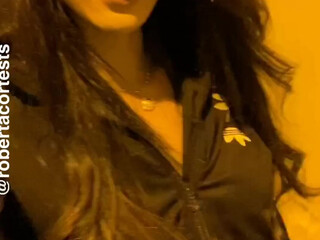 Roberta Cortes onlyfans Juicy babe