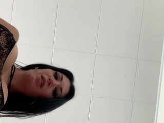 Damazonia onlyfans sexy wench sucks dick