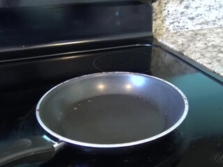 Nadialove skin posing nude