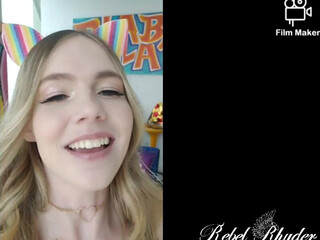 Nadialove Incendiary lady relishly masturbates both holes