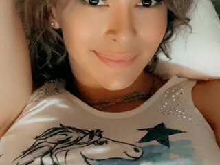 andylynnpayne onlyfans naughty slut fucks pussy