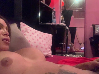 Vanessa Jhons onlyfans skinny in stockings pulls pussy