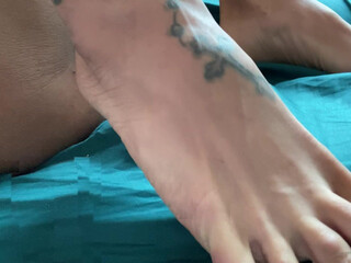 Vanessa Jhons onlyfans tender small fucks herself in the pussy