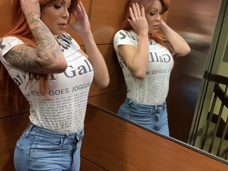 Vanessa Jhons onlyfans charming bitch shows breasts