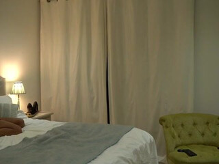 Vanessa Jhons onlyfans hot babe jerking off her cunt