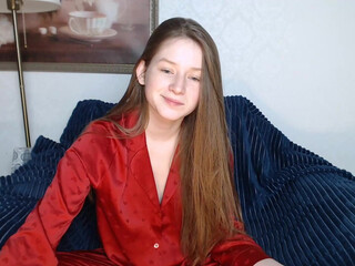 toxl beautiful slut plows pussy with phallus