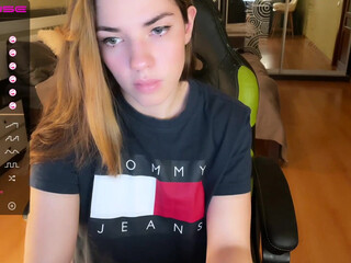 tiffanygoddass big breasted female fingering pussy