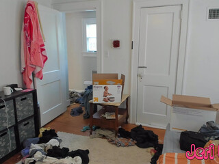 jerilynn slut fingers her pussy