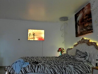 kiradivine amazing pussy sucking on pussy