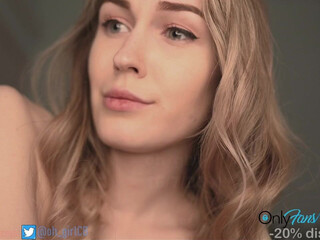 oh_girl lovely girls pose in free chat