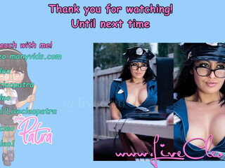 livecleo skinny in stockings pulls pussy