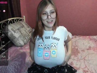 alexa_dream whore babe jerks off through panties