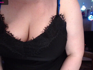 wow_mommy Flirty slut